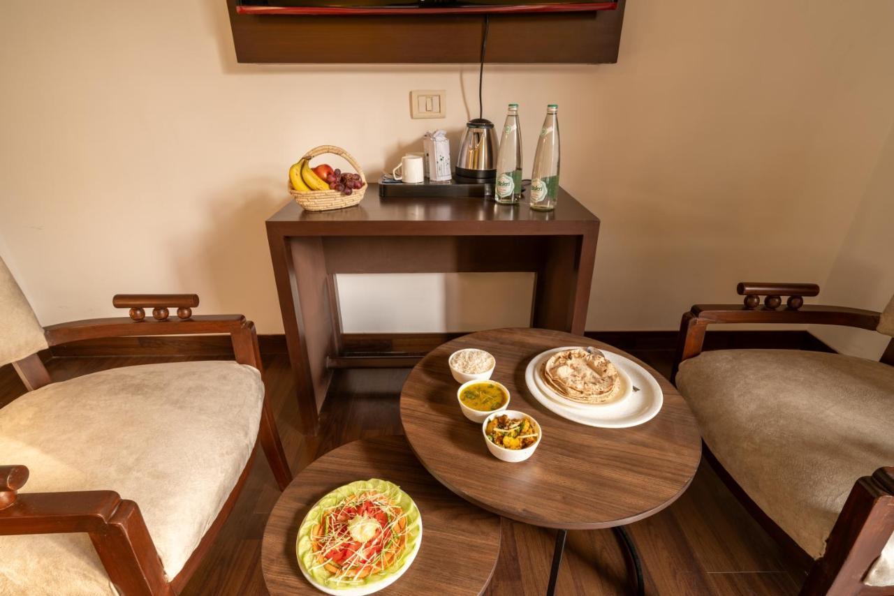 Lime Boutique B&B Gk-1 At Kailash Colony Metro , Greater Kailash Near Eros Hotel Nehru Place Neu-Delhi Exterior foto